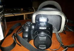 Sony Cyber-shot DSC-H200 ����