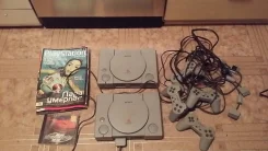 Sony PlayStation One ����