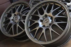 Bridgestone Glitzer. 7.0x17", 5x114.3, ET48, �� 73,0���. ����