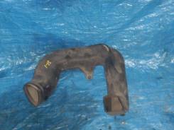 Патрубок воздухозаборника. Toyota Sprinter Carib, AE115G, AE115