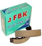 Колодки тормозные барабанные. Toyota: Yaris, Premio, Allion, Vitz, Corolla Axio, Prius, Corolla Fielder, Belta Двигатели: 1KRFE, 1NZFE, 2NZFE, 2ZRFAE...