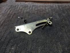 Крепление генератора. Nissan: Stagea, Langley, Pulsar, Skyline, Liberta Villa, Cefiro, Laurel Двигатель RB20DE