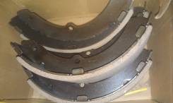 Колодка тормозная барабанная. Toyota Toyoace, BU306, BU346, XZU130, BU100, XZU340, BU132, XZU372, BU112, XZU421, XZU312, BU140, BU172, XZU320, XZU300...
