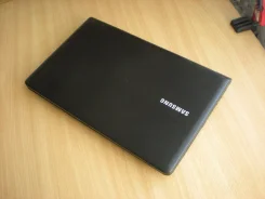 Samsung 355E5X. 15.6", WiFi