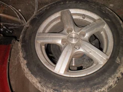 TGRACING TGD018. 5.5x5.5", 4x98, ET-30 ����