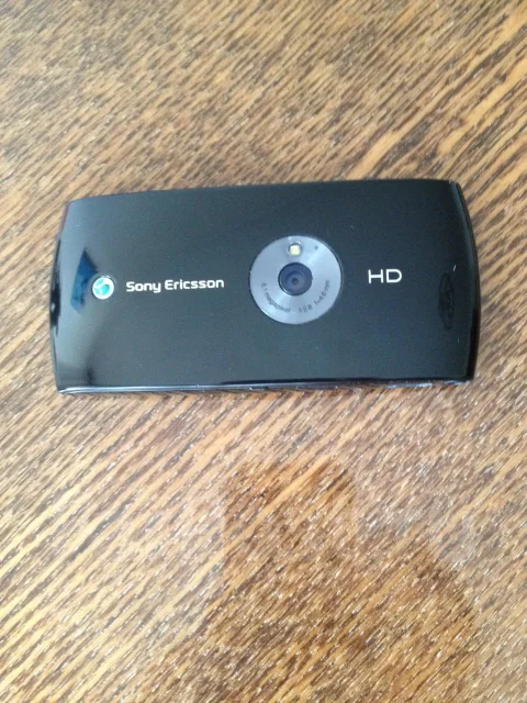 Sony Ericsson Vivaz. �/� ����