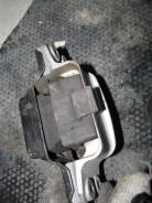 Подушка двигателя. Volkswagen: Caddy, Jetta, Golf Plus, Touran, Golf Seat Altea, 5P1, 5P5, 5P8 Seat Leon, 1P1 Seat Toledo, 5P2 Skoda Superb, 3T4, 3T5...