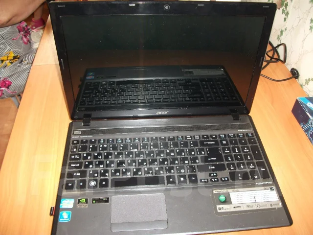Acer Aspire 5755G. 2����, ��� 8 ��, ���� 750���, WiFi: 1, Bluetooth: 1, ����������� �� 2��. ����
