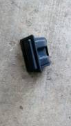 Пепельница. Toyota Hiace, TRH112V, KZH106G, LH113K, RZH102V, KZH126G, LH129V, LH109V, LH172K, RZH110G, LH102V, LH103V, RZH111G, TRH122K, LH168V, RZH11...