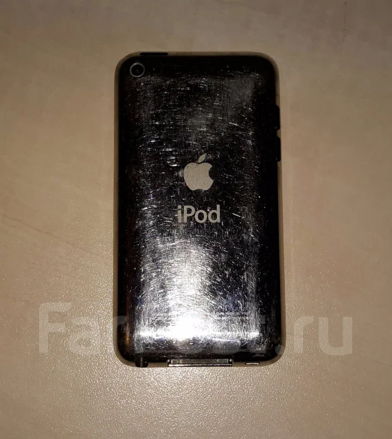 Apple iPod touch 4. ����