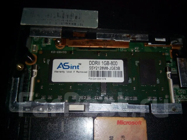 Asus Eee PC 1001PX ����