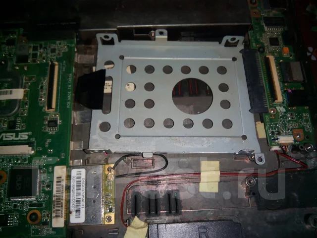 Asus Eee PC 1001PX ����