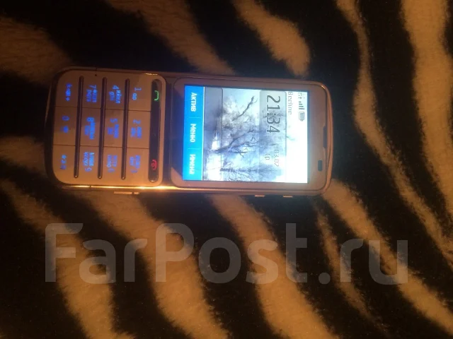 Nokia C3-01 ����