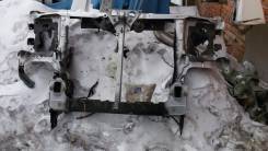 Рамка радиатора. Nissan Elgrand, ATE50, APE50, AVWE50, AVE50, ALE50, ALWE50, APWE50, ATWE50