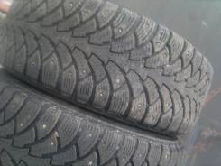 Nokian Hakkapeliitta 4. Зимние, шипованные, износ: 30%, 2 шт