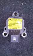 Датчик замедления. Toyota RAV4, ZCA25, ZCA25W, ACA21W, ZCA26, ZCA26W, ACA20, ACA21, ACA20W