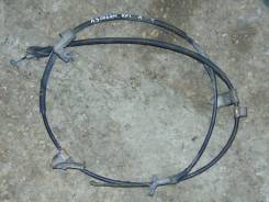 Тросик ручного тормоза. Honda Stream, RN1 Двигатели: D17A, D17AVTEC, D17A2