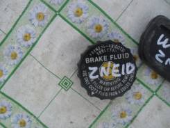 Крышка. Toyota Wish, ANE11, ANE10, ZNE10, ZNE14, ZNE14G, ZNE10G, ANE10G, ANE11W
