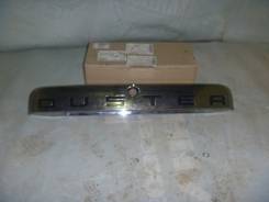 Накладка крышки багажника. Renault Duster