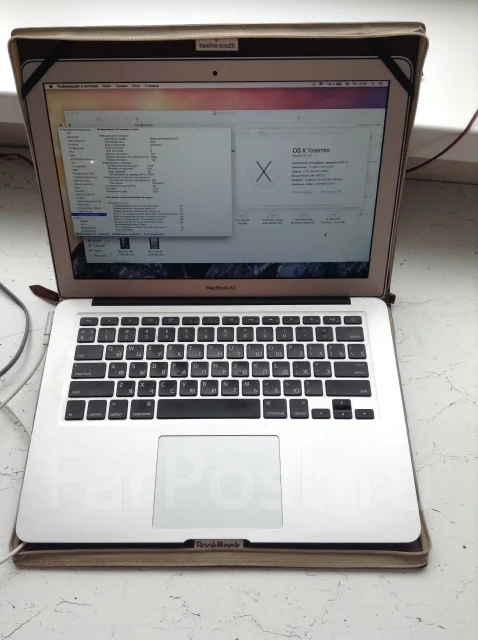 Apple MacBook Air 13 2011 Mid MC966. 1,7����, ��� 4 ��, ���� 128���, WiFi: 1, Bluetooth: 1, ����������� �� 8��. ����