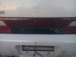 Вставка багажника. Toyota Chaser, GX90