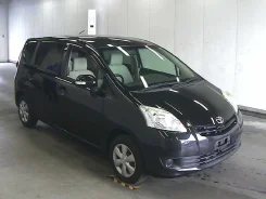 Toyota Passo Sette. M502. ��� ����� �� ���������� ����