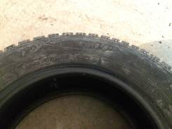 Goodyear UltraGrip 500. Зимние, шипованные, износ: 50%, 1 шт