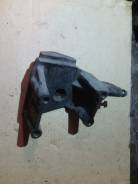 Кронштейн опоры двигателя. Mitsubishi Carisma, DA2A Mitsubishi Chariot Grandis, N84W Mitsubishi Bravo, U42V Mitsubishi FTO, DE2A