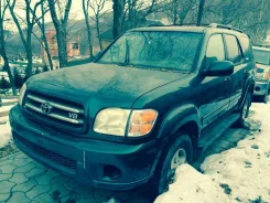 Toyota Sequoia ����