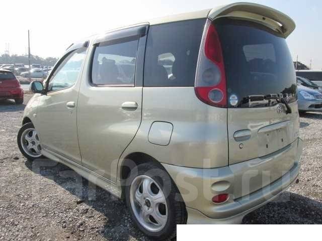 Toyota Funcargo реснички