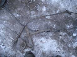Тросик ручного тормоза. Toyota Hiace, YH80, YH81, LH90, LH80 Toyota Dyna, LH80, YH80, YH81 Двигатели: 2Y, 2L, 1YJ, 1Y