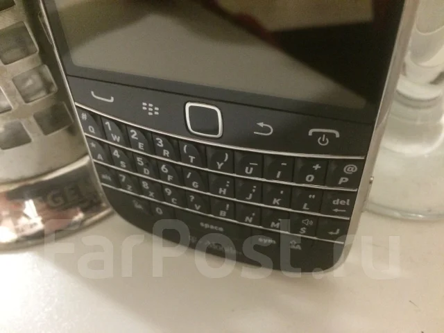 BlackBerry Bold 9900 ����