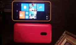 Nokia Lumia 620. �/�