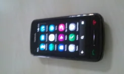 Nokia C6-00. �/� ����