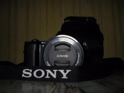 Sony Alpha ILCE-5000 Kit. 20 � ����� ��
