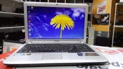 Samsung R530. 15.6", 2,2����, ��� 3072 ��, ���� 250���, WiFi, Bluetooth, ����������� �� 1��. ����