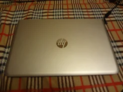 HP Envy 15. 15.6", 2,4����, ��� 8 ��, ���� 1 000���, WiFi: 1, Bluetooth: 1, ����������� �� 2��. ����