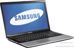 Samsung 305E7A. 17.3", 1,4����, ��� 4 ��, ���� 320���, WiFi: 1, Bluetooth: 1, ����������� �� 1��. ����