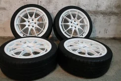 Enkei NT03. 7.0x17", 5x100, ET50 ����