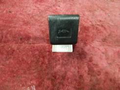 Ручка открывания капота. Toyota Vista, SV40, SV41, SV42, SV43 Toyota Camry, SV41, SV40, SV43, SV42 Двигатели: 3SFE, 4SFE