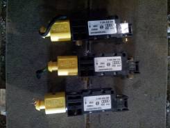 Датчик airbag. Volkswagen Phaeton Volkswagen Touareg Audi Allroad