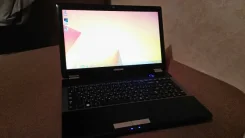 Samsung RC530. 15.6", 2 500,0����, ��� 6 ��, ���� 1 000���, WiFi, Bluetooth, ����������� �� 6��.