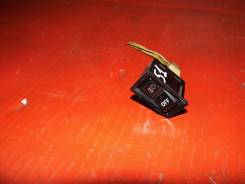Кнопка включения противотуманных фар. Toyota Crown, GS120, GS120G, MS120 Toyota Hiace, LH51, LH51B, LH51G, LH51V, YH51, YH51B, YH51G, YH51V, YH57G Дви...