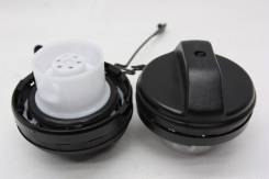 Крышка топливного бака. Toyota: Hilux Surf, Windom, 4Runner, Land Cruiser Prado, Camry Двигатели: 5VZFE, 3RZFE, 2TRFE, 1GRFE, 1MZFE, 2AZFE, 1AZFE