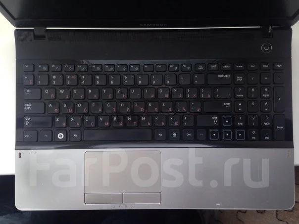Samsung 300E5A-S05. 15.6", 2,4����, ��� 4 ��, ���� 500���, WiFi: 1, Bluetooth: 1 ����