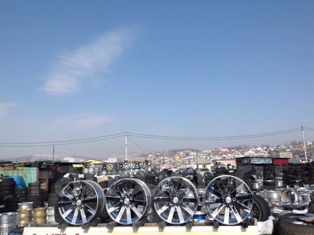 Venerdi. 8.0x18", 5x114.3, ET42, �� 73���. ����