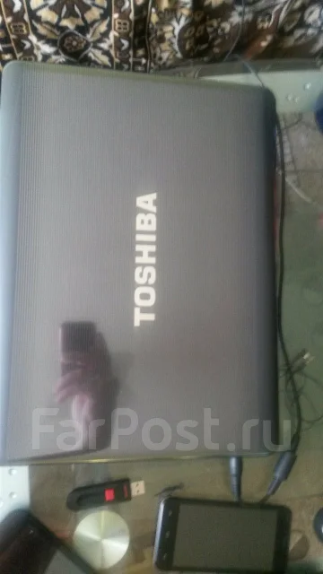Toshiba. 15.4", 2 100����, ��� 3072 ��, ���� 250���, WiFi: 1, Bluetooth: 1, ����������� �� 1��. ����