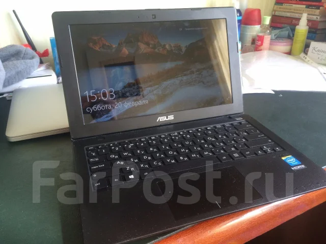 Asus X200MA. 12", 2,2����, ��� 4 ��, ���� 400���, WiFi: 1, Bluetooth: 1, ����������� �� 6��. ����
