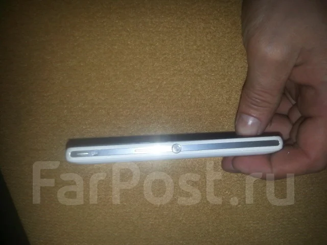 Sony Xperia ZR. �/� ����
