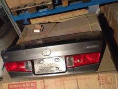 Спойлер на заднее стекло. Toyota Camry